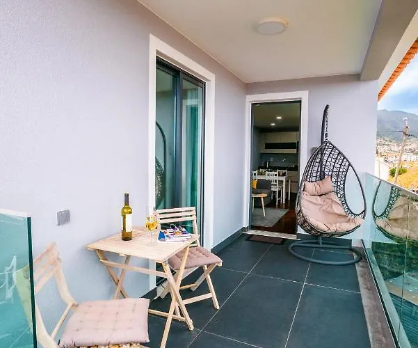 Rose House By Atlantic * Machico (Madeira)